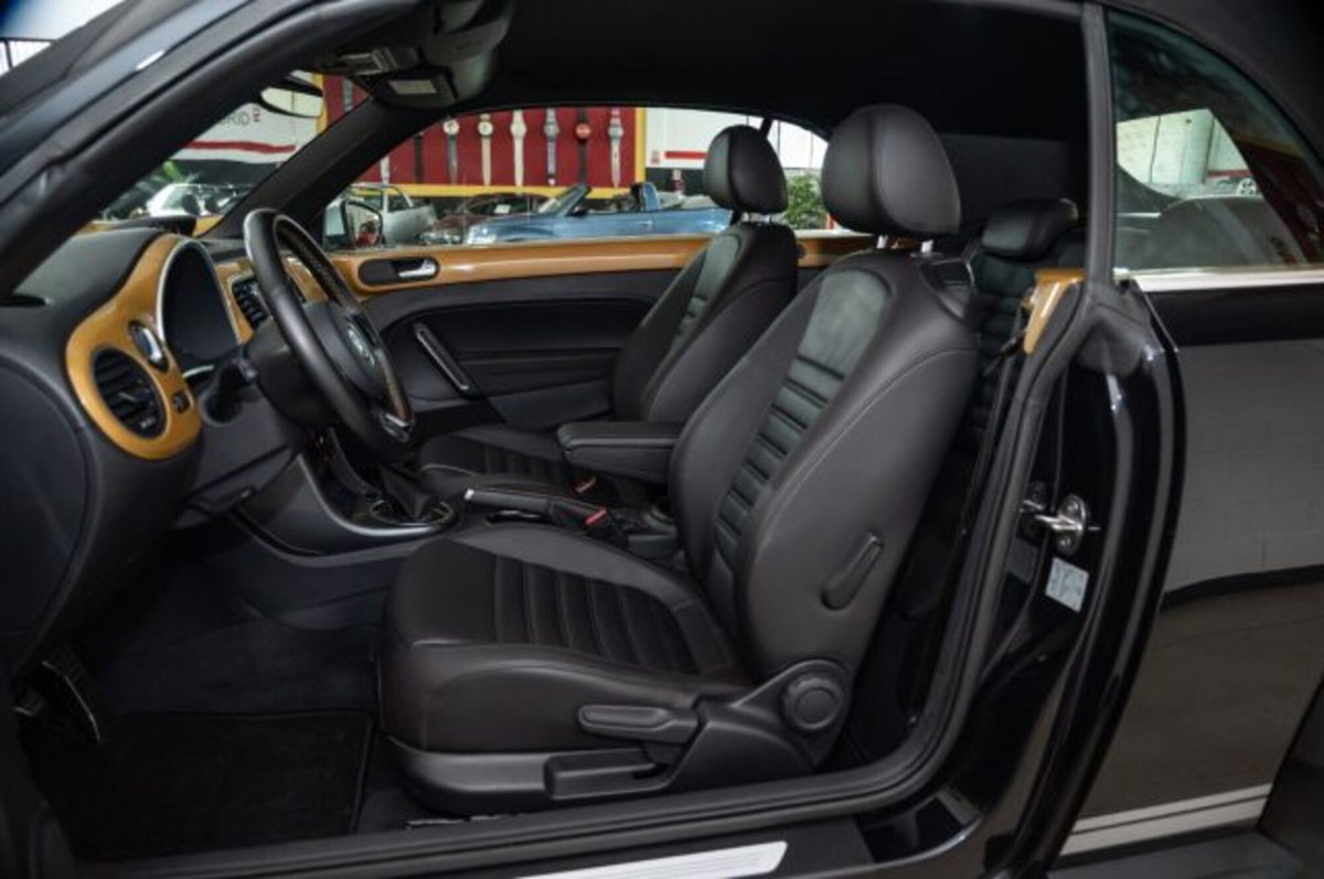 Volkswagen Maggiolino Cabrio 1.2 TSI Design (3)