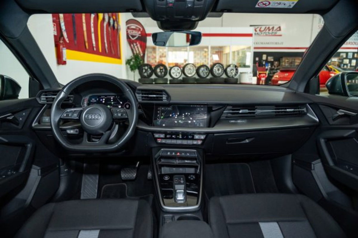 Audi A3 Sportback 35 TDI S tronic S line edition (2)