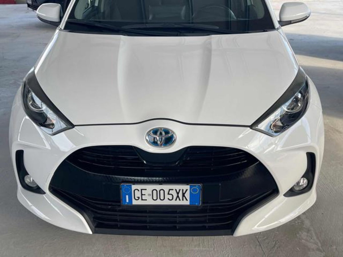 Toyota Yaris 1.5 Hybrid 5 porte Energy (12)