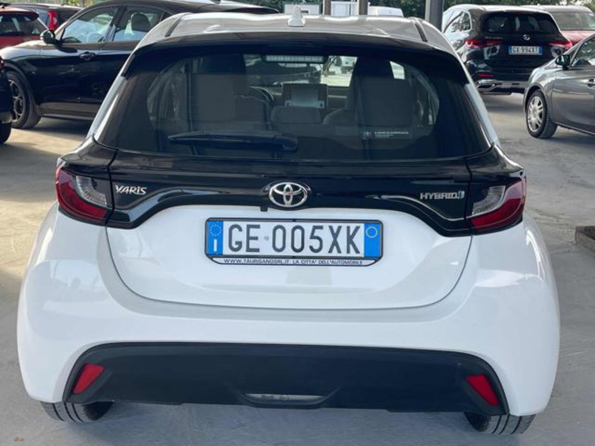 Toyota Yaris 1.5 Hybrid 5 porte Energy (14)