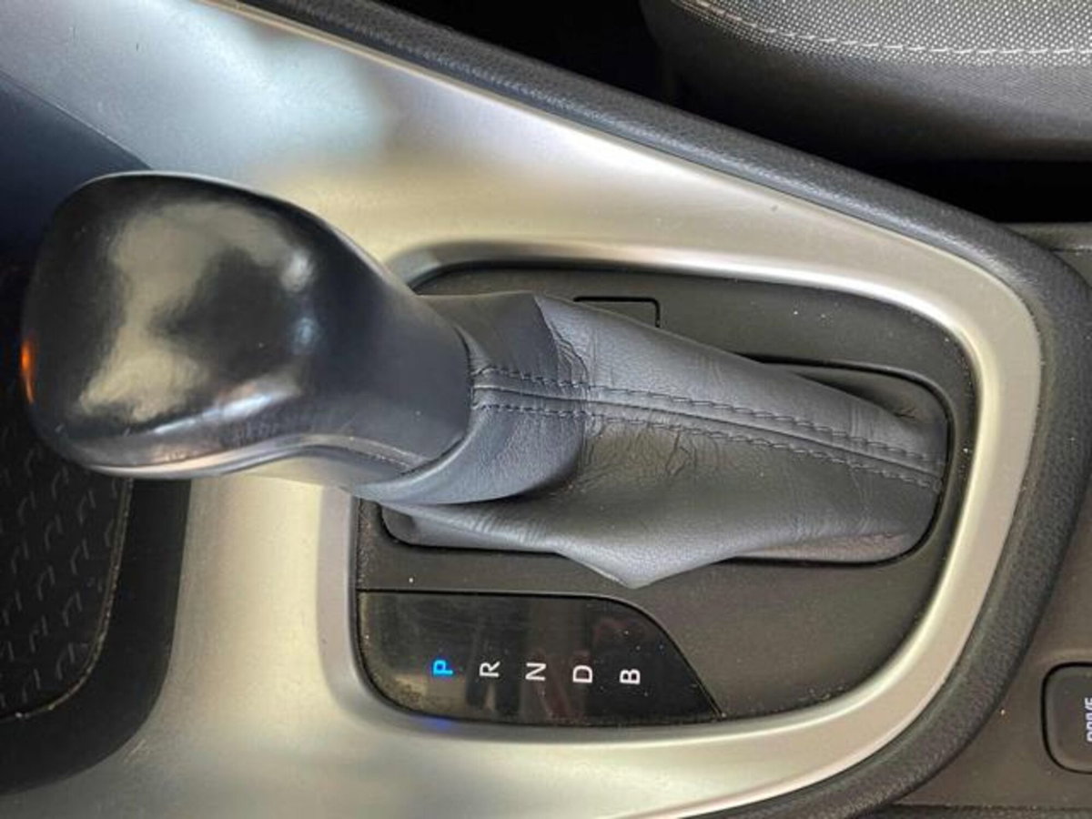 Toyota Yaris 1.5 Hybrid 5 porte Energy (7)
