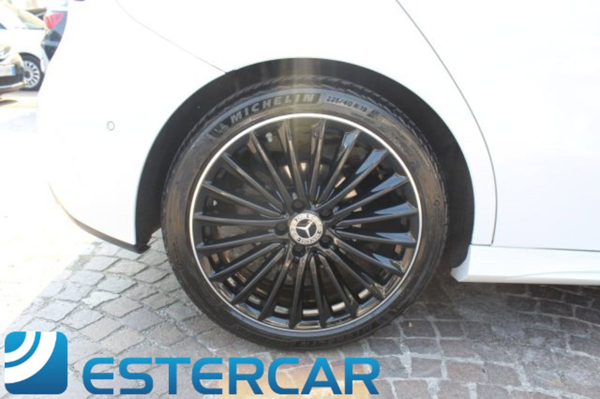 Mercedes-Benz Classe A 180 d AMG Line Premium Plus auto (11)