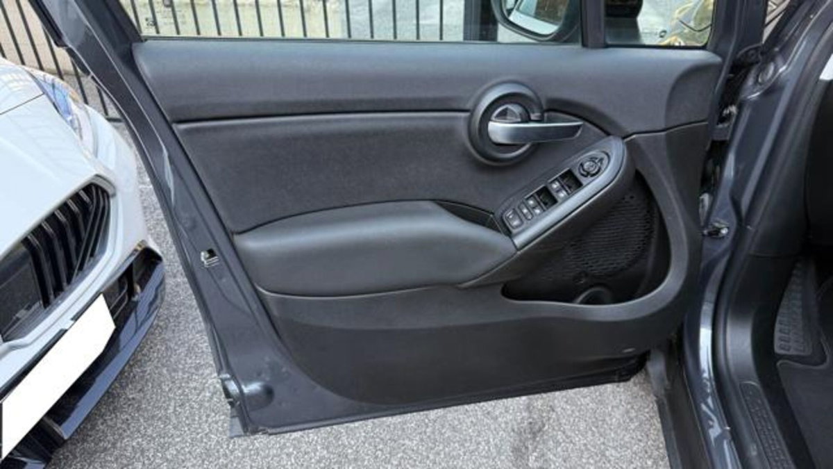 Fiat 500X 1.5 t4 hybrid 130cv dct (19)