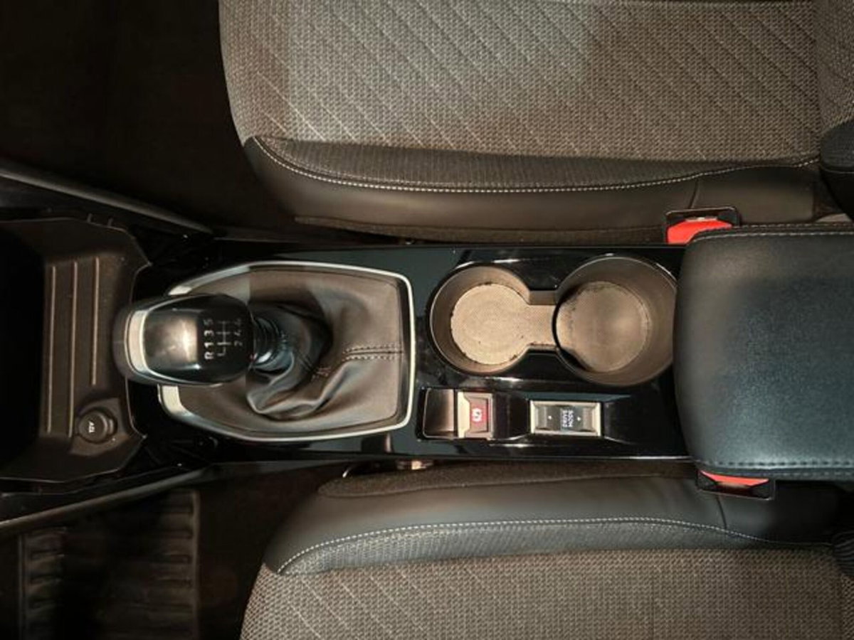 Peugeot 208 1.2 puretech Active s&s 100cv (17)