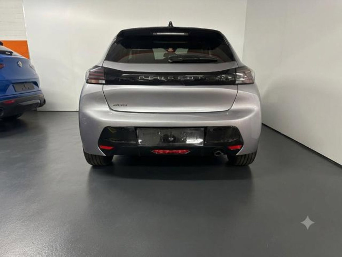 Peugeot 208 1.2 turbo Allure 100cv (5)