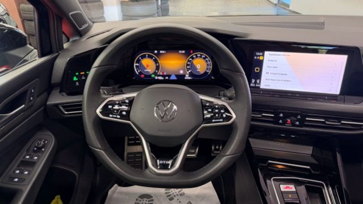 Volkswagen Golf 2.0 TDI GTD DSG (10)