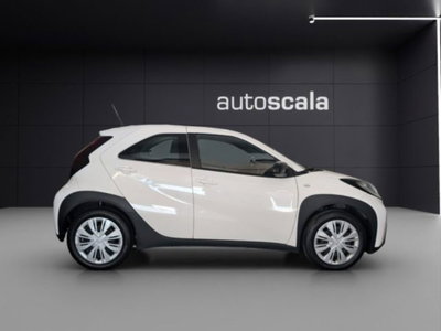 Toyota Aygo X 1.0 VVT-i 72 CV 5 porte Limited Air (6)