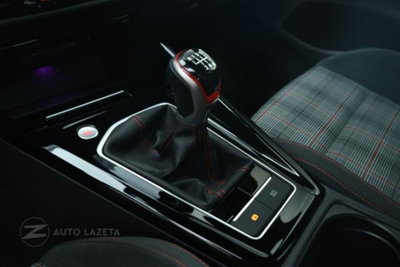 Volkswagen Golf 2.0 tsi GTI MT Ultimate 245cv (8)