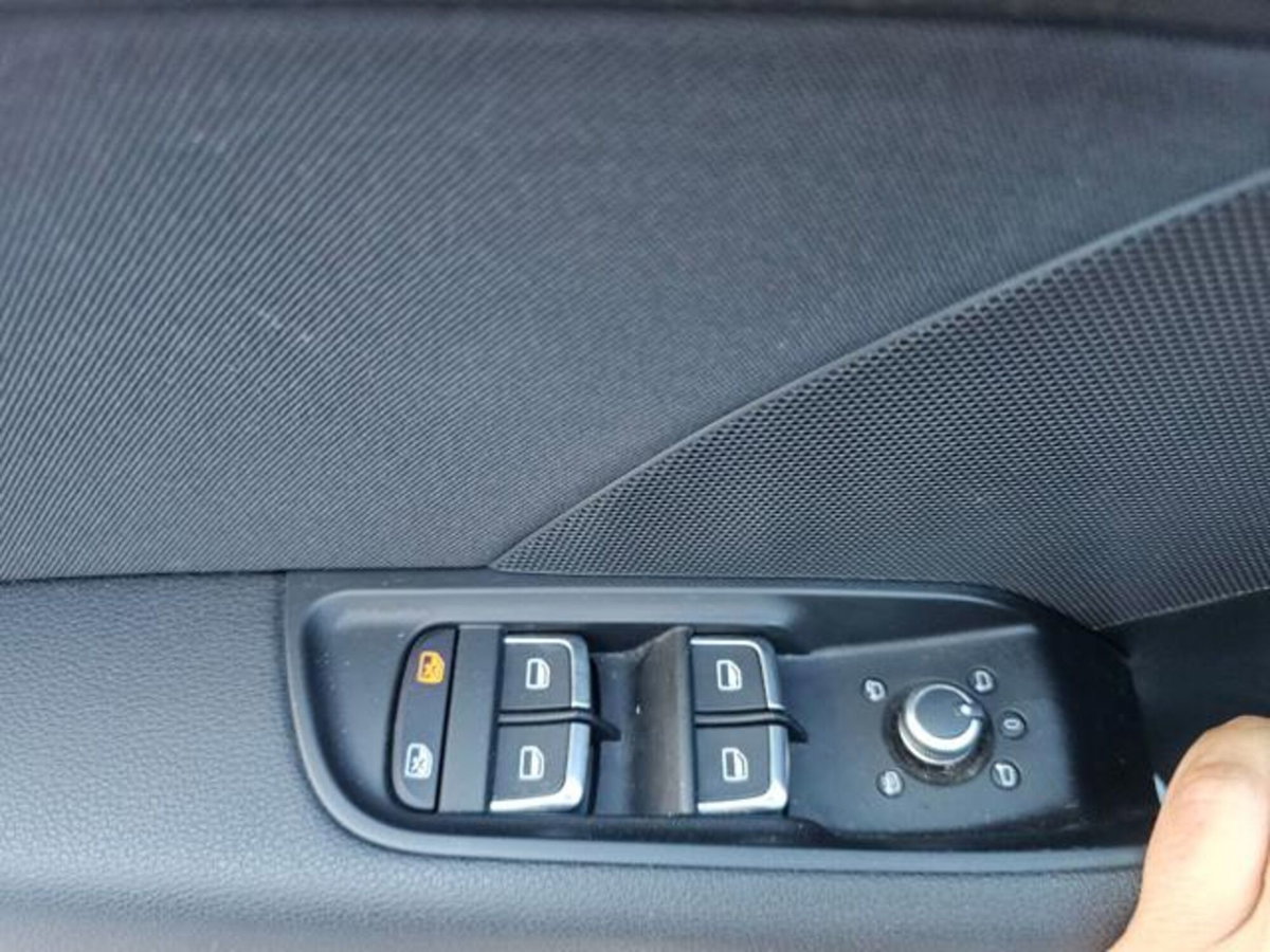 Audi A3 Sportback 1.6 TDI clean diesel S tronic Business (12)