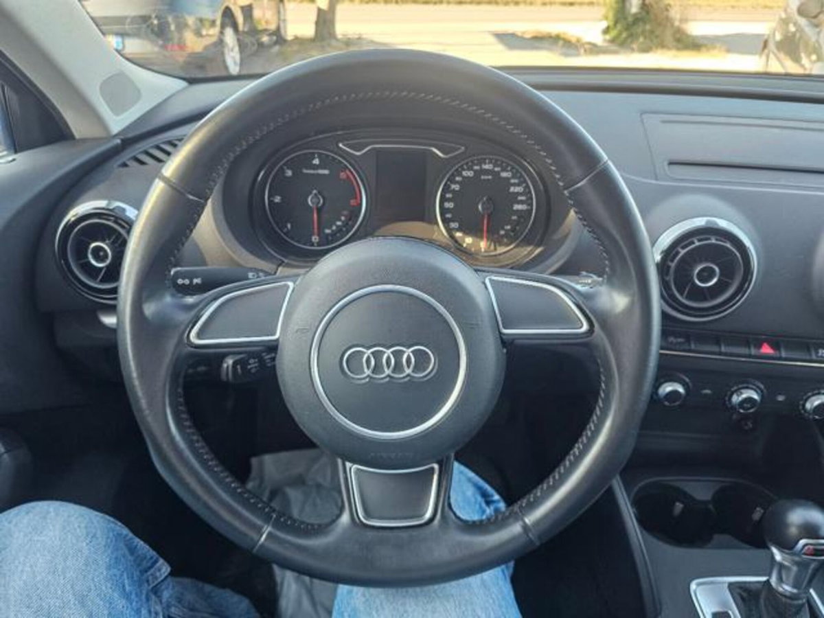 Audi A3 Sportback 1.6 TDI clean diesel S tronic Business (16)