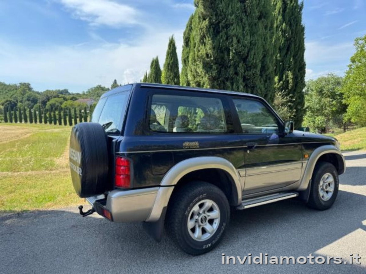 Nissan Patrol GR 3.0 TD Di 3 porte Luxury Hard Top (2)