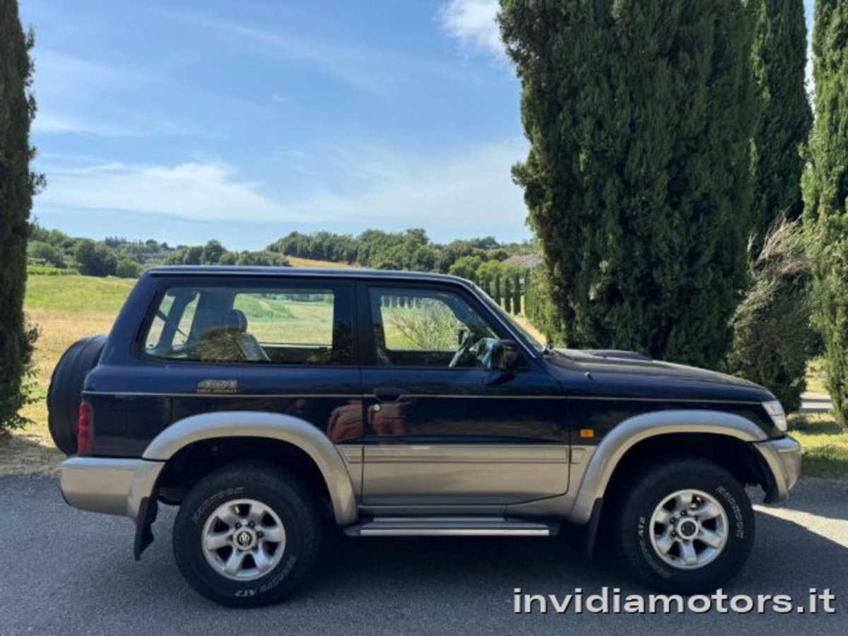 Nissan Patrol GR 3.0 TD Di 3 porte Luxury Hard Top (3)