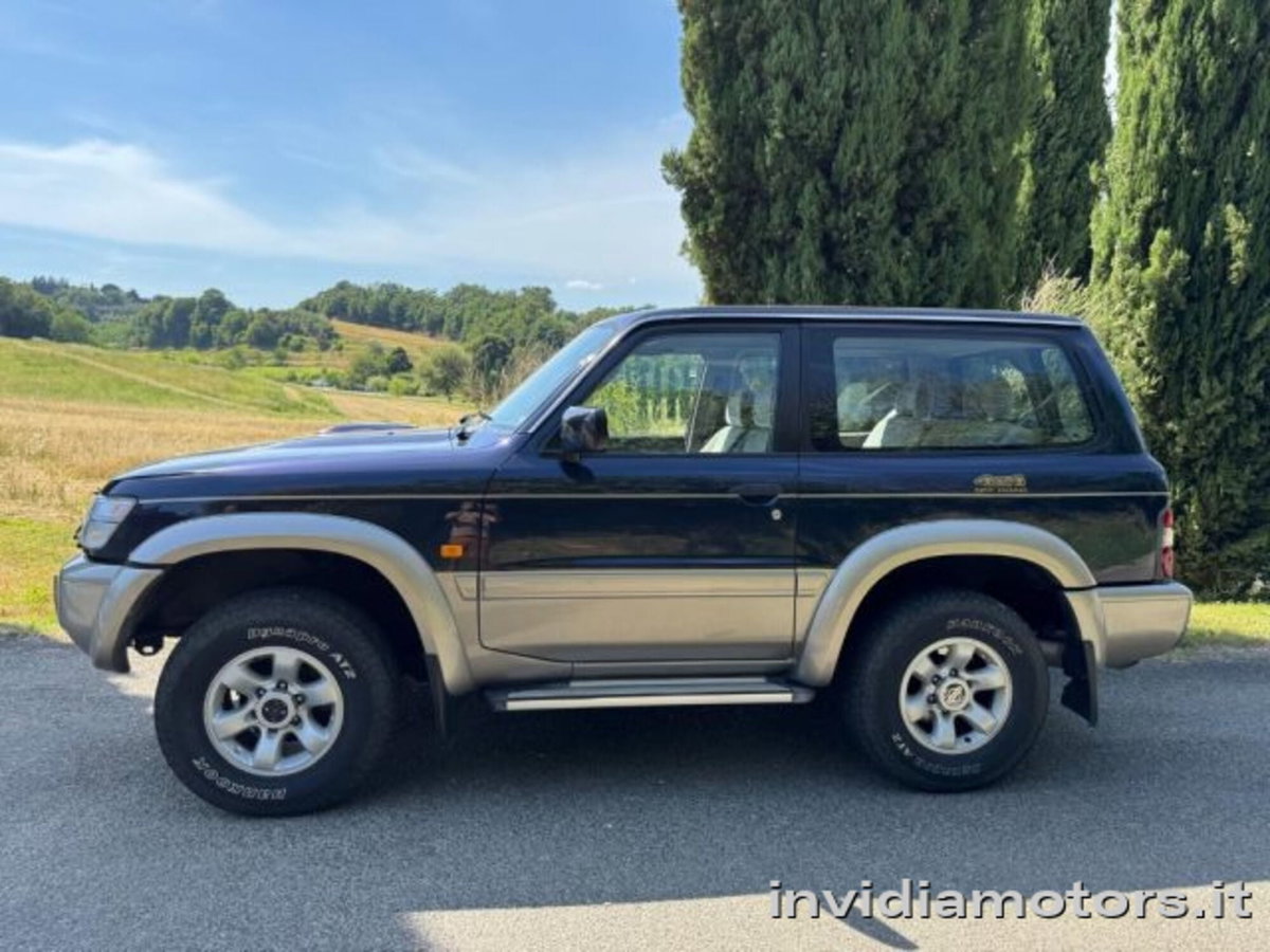 Nissan Patrol GR 3.0 TD Di 3 porte Luxury Hard Top (4)