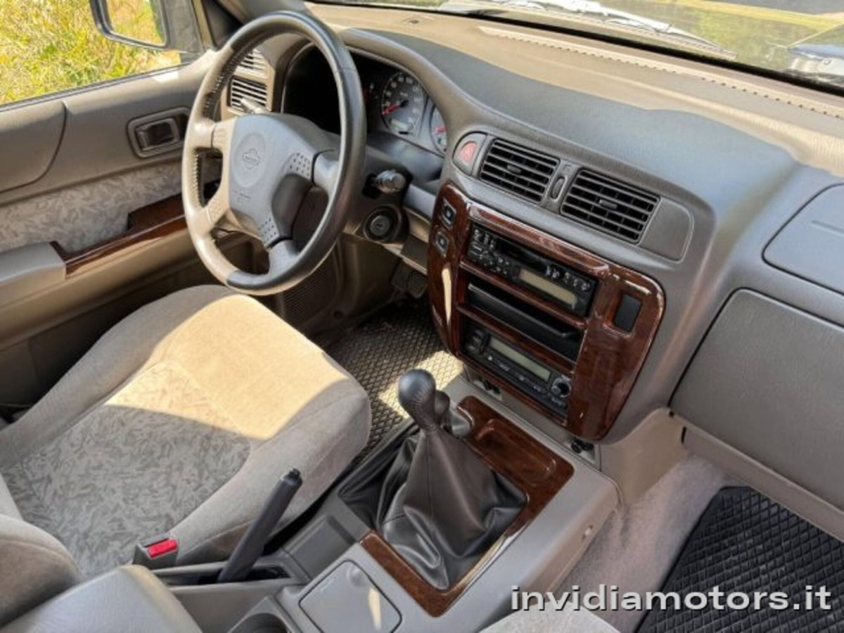 Nissan Patrol GR 3.0 TD Di 3 porte Luxury Hard Top (8)
