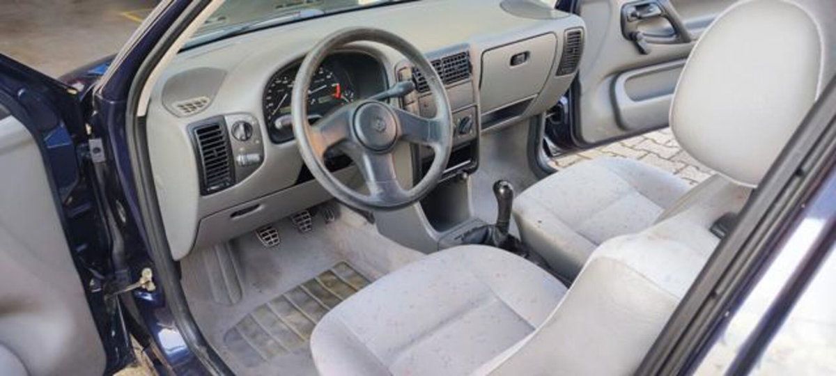 Volkswagen Polo 1.05 cat 3 porte Comfort (14)