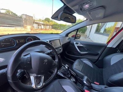 Peugeot 2008 100 S&S Black Matt (10)