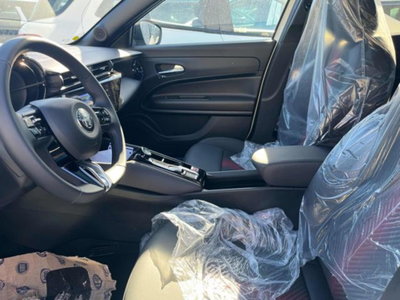 Alfa Romeo Junior 1.2 ibrida Sport Speciale 145cv edct6 (11)