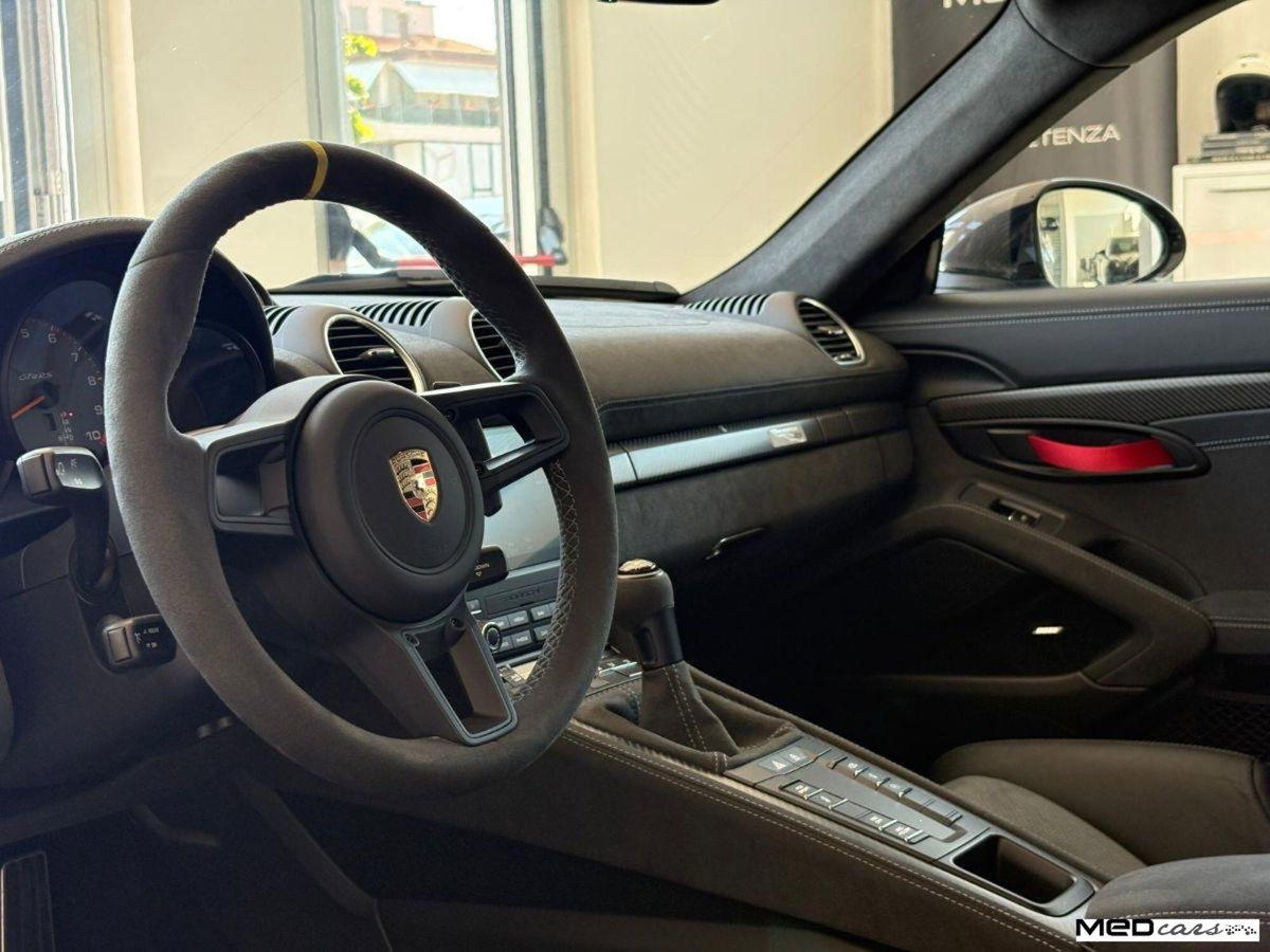 Porsche 718 Cayman  Cayman 4.0 GT4 RS pdk (15)