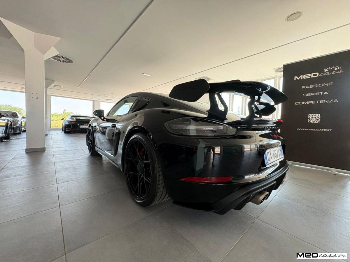 Porsche 718 Cayman  Cayman 4.0 GT4 RS pdk (5)