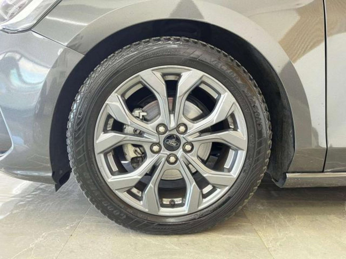 Ford Focus 1.5 ecoblue ST-Line X 115cv auto (10)