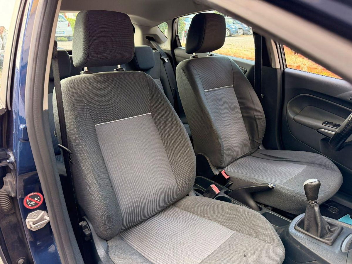 Ford Fiesta 1.2 60CV 5 porte Titanium (18)