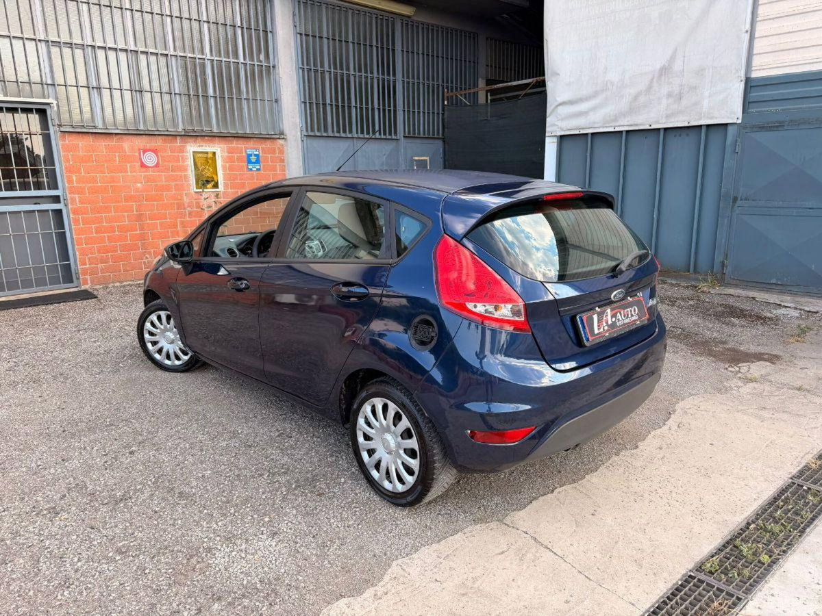 Ford Fiesta 1.2 60CV 5 porte Titanium (3)