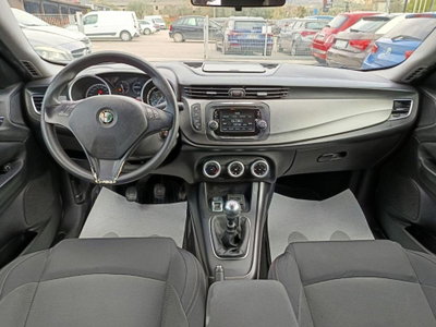 Alfa Romeo Giulietta 1.6 JTDm Sprint 120cv (14)