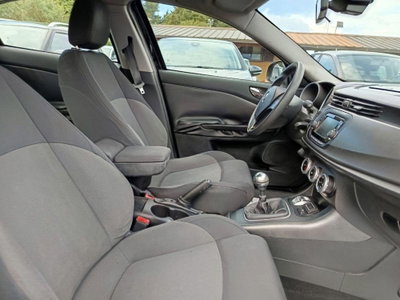 Alfa Romeo Giulietta 1.6 JTDm Sprint 120cv (18)
