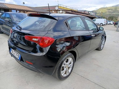 Alfa Romeo Giulietta 1.6 JTDm Sprint 120cv (9)