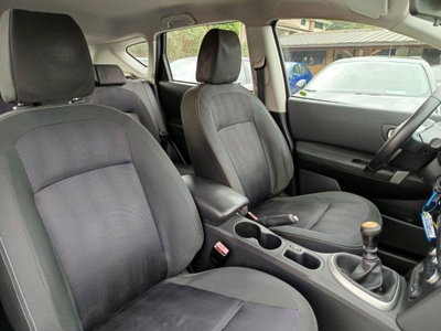 Nissan Qashqai 1.5 dCi Tekna (17)