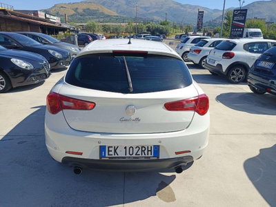 Alfa Romeo Giulietta 2.0 JTDm-2 Exclusive 140cv (8)