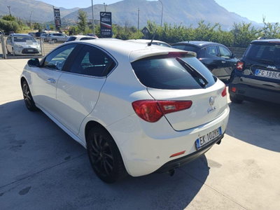 Alfa Romeo Giulietta 2.0 JTDm-2 Exclusive 140cv (9)