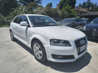 Audi A3 1.6 TDI 90 CV CR F.AP. Ambiente (4)