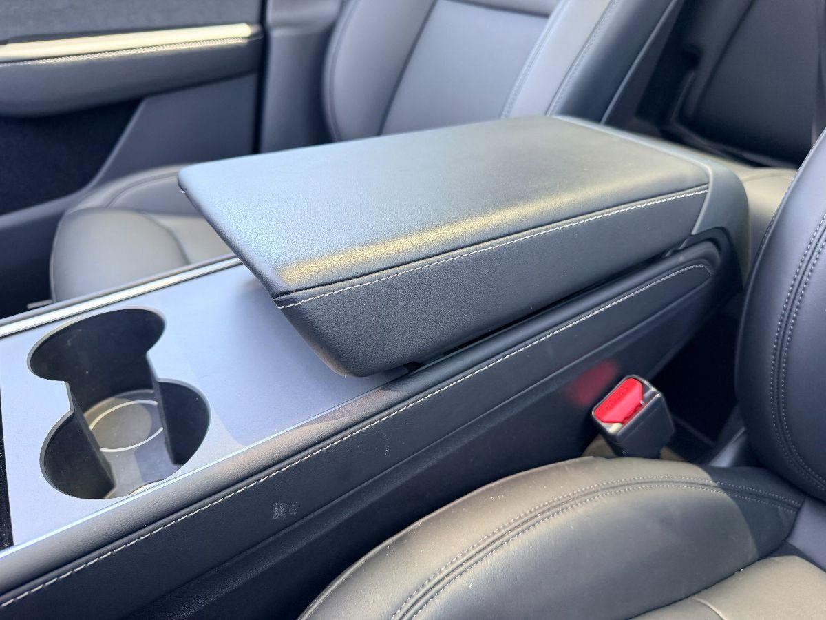 Tesla Model Y Performance Dual Motor awd (13)