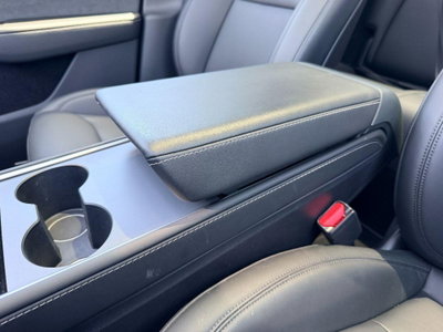 Tesla Model Y Performance Dual Motor awd (13)