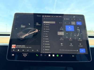 Tesla Model Y Performance Dual Motor awd (17)