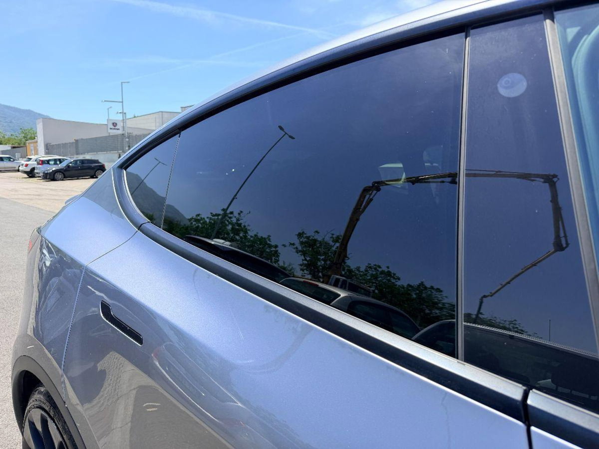 Tesla Model Y Performance Dual Motor awd (5)
