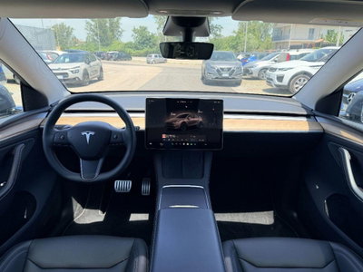 Tesla Model Y Performance Dual Motor awd (8)