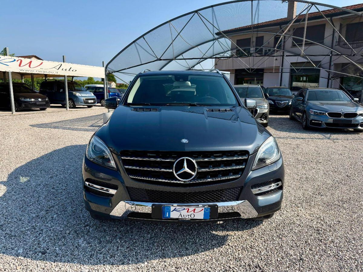 Mercedes-Benz Classe ML 350 BlueTEC 4Matic Sport (4)