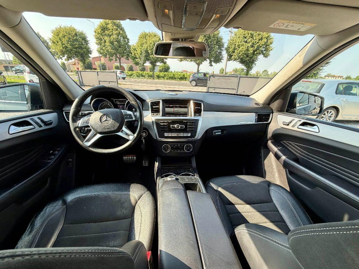 Mercedes-Benz Classe ML 350 BlueTEC 4Matic Sport (8)