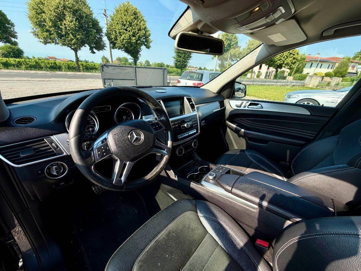 Mercedes-Benz Classe ML 350 BlueTEC 4Matic Sport (9)