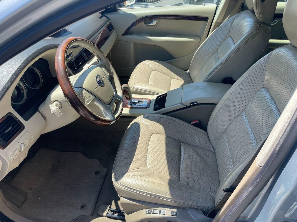 Volvo XC70 D5 205CV AWD Geartronic Summum (12)