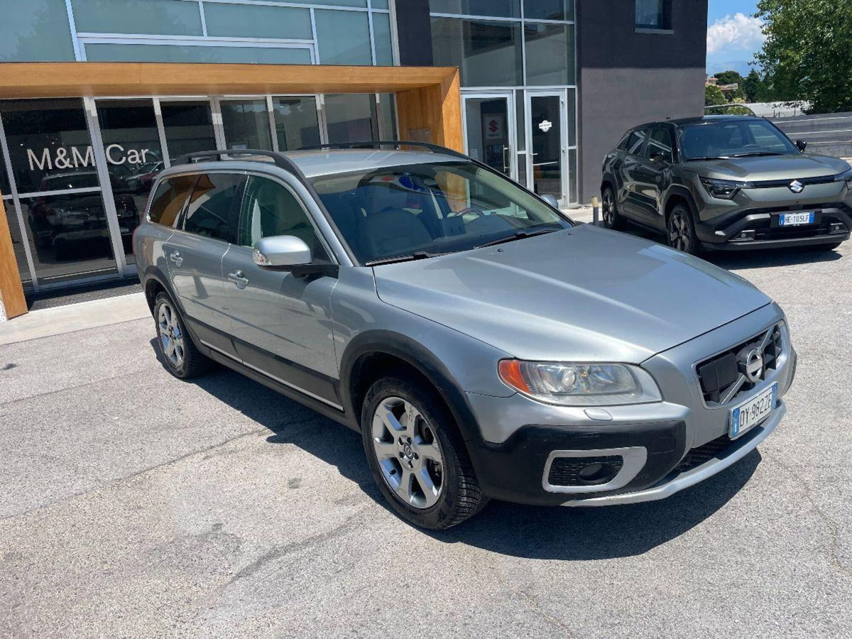 Volvo XC70 D5 205CV AWD Geartronic Summum