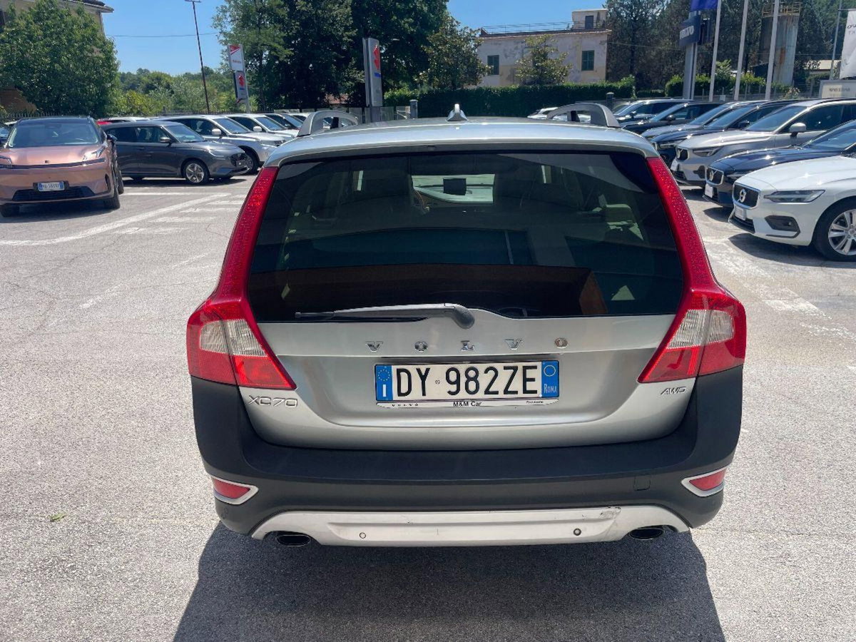 Volvo XC70 D5 205CV AWD Geartronic Summum (6)