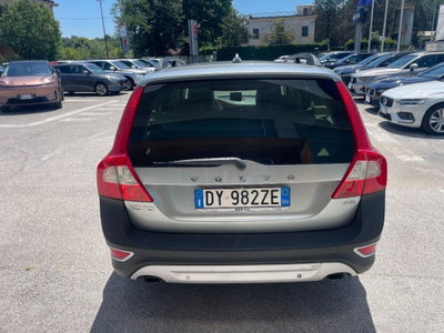 Volvo XC70 D5 205CV AWD Geartronic Summum (6)