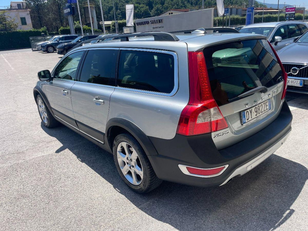 Volvo XC70 D5 205CV AWD Geartronic Summum (7)