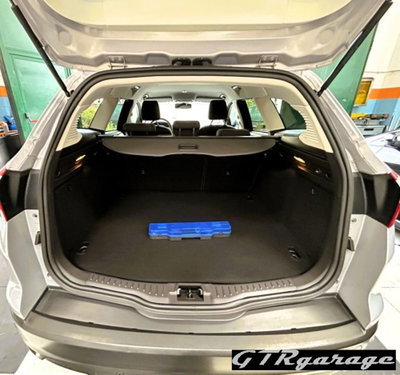 Ford Focus Station Wagon 1.6 TDCi 115 CV SW Titanium (19)