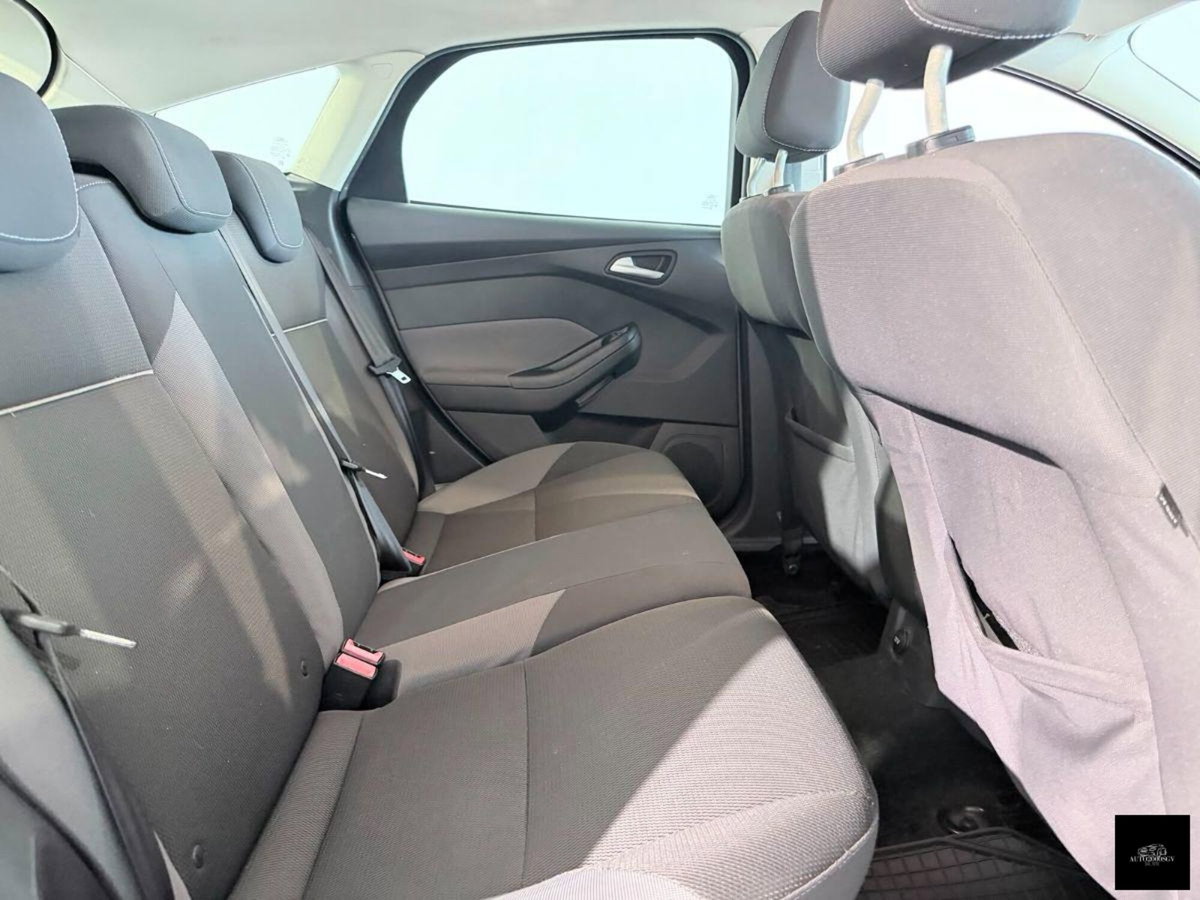 Ford Focus 1.0 EcoBoost 100 CV Start&Stop Titanium (12)