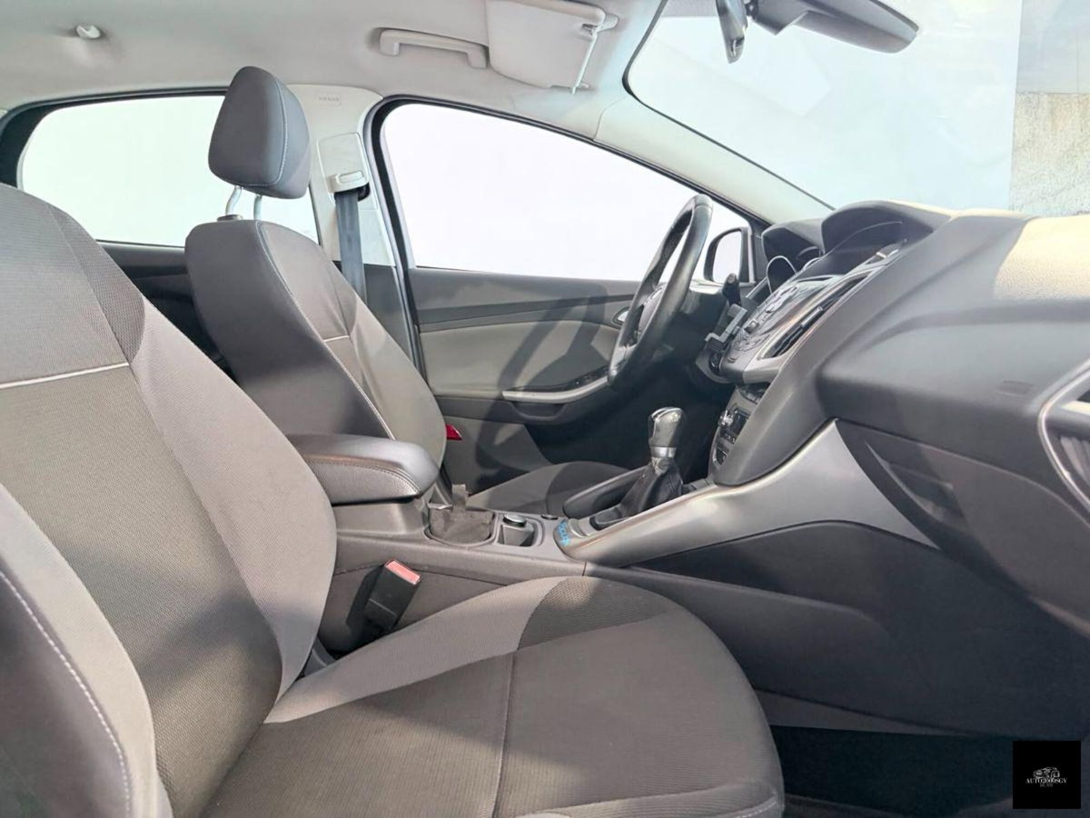 Ford Focus 1.0 EcoBoost 100 CV Start&Stop Titanium (14)
