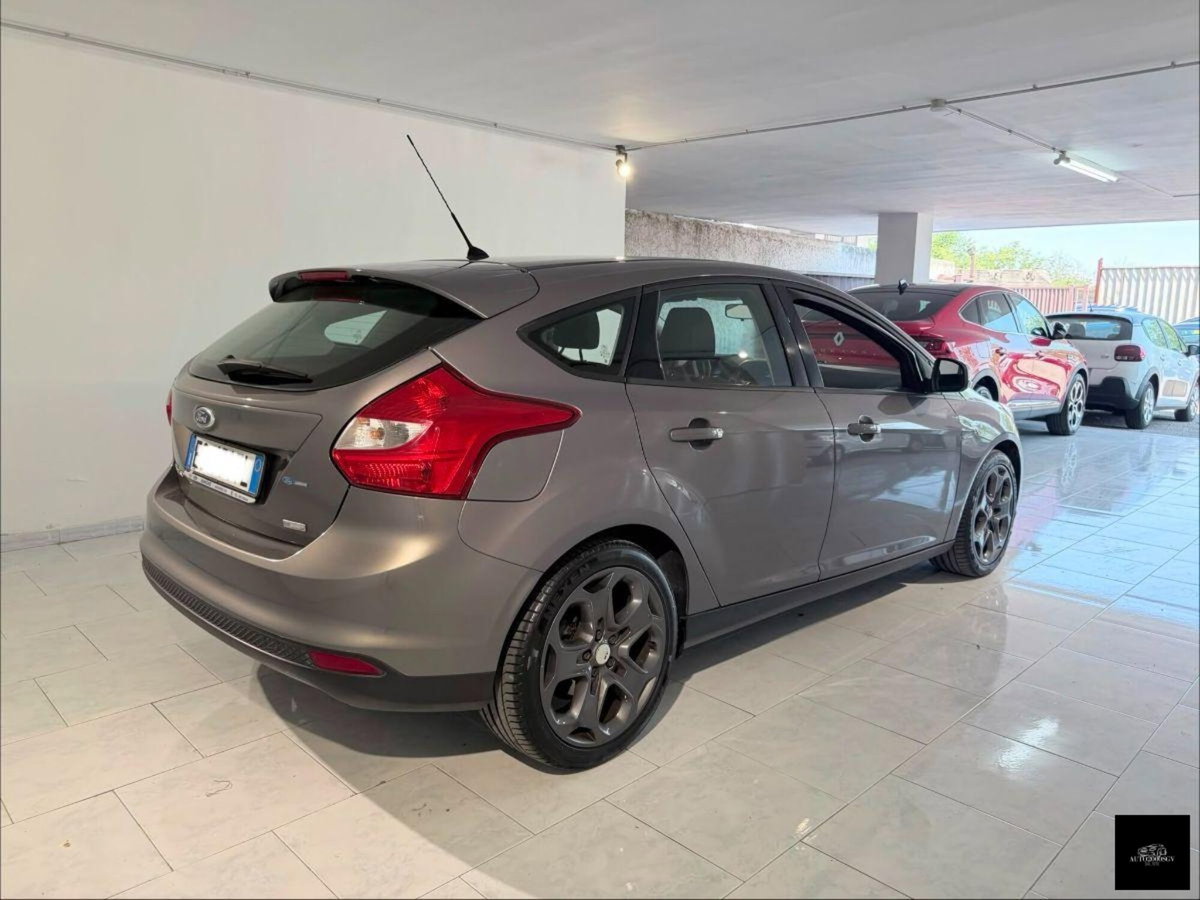 Ford Focus 1.0 EcoBoost 100 CV Start&Stop Titanium (5)